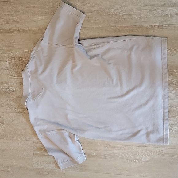 Izod Men's polo shirt size Medium - Picture 3 of 3